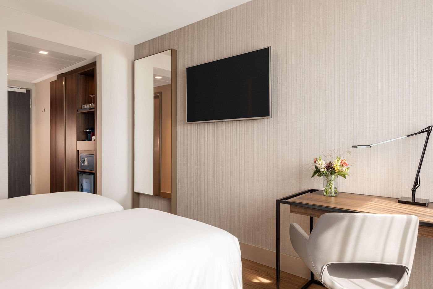 NH-Collection-Munchen-Bavaria-Room-38