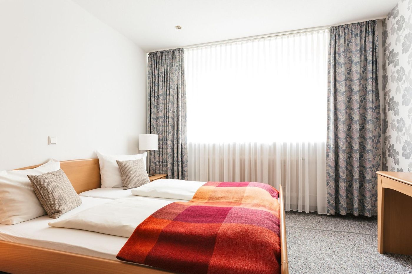 St Peter-Germany-NUREMBERG-Room-8