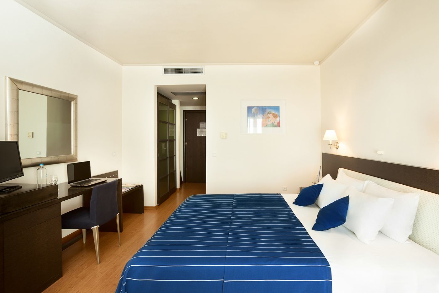 Anastasia-Resort-Room-32