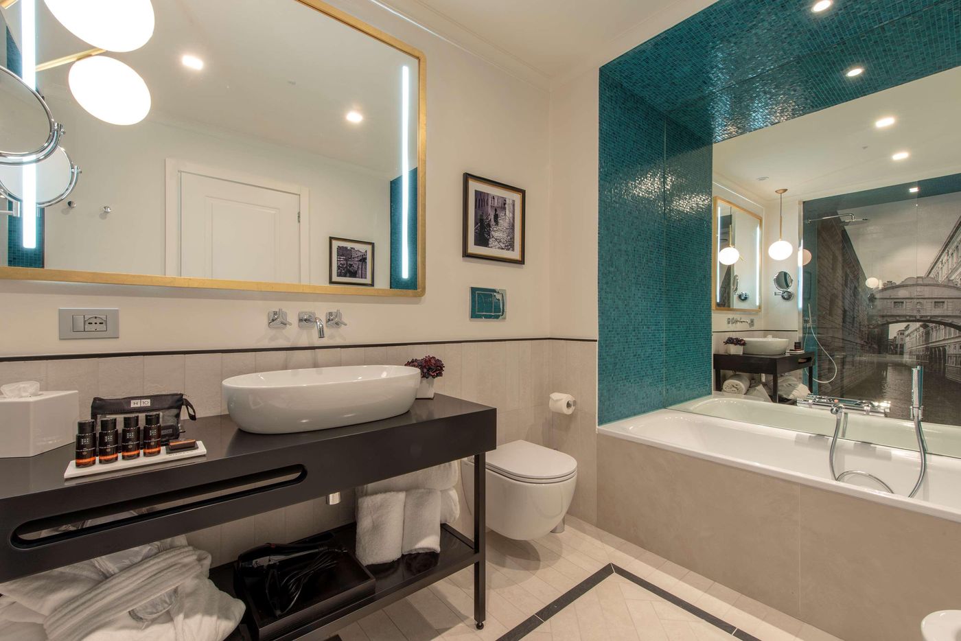 H10-Palazzo-Canova-Room-37