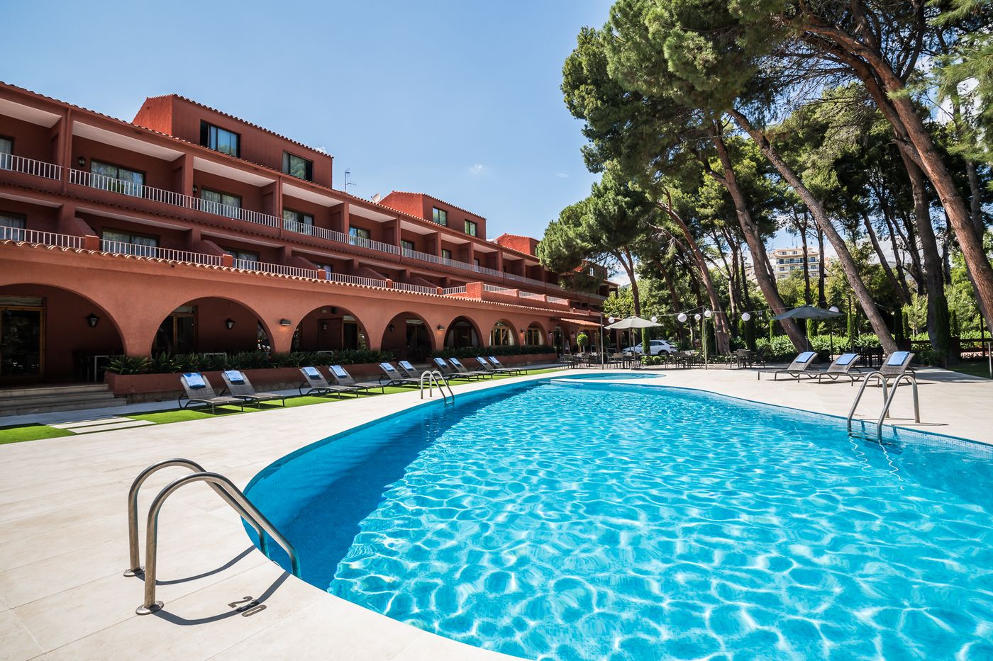 Intur-Bonaire-Pool-2