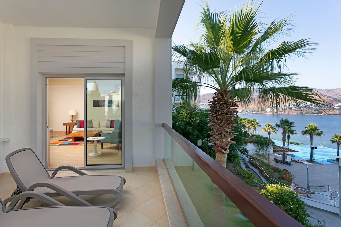 Xanadu-Island-Room-52