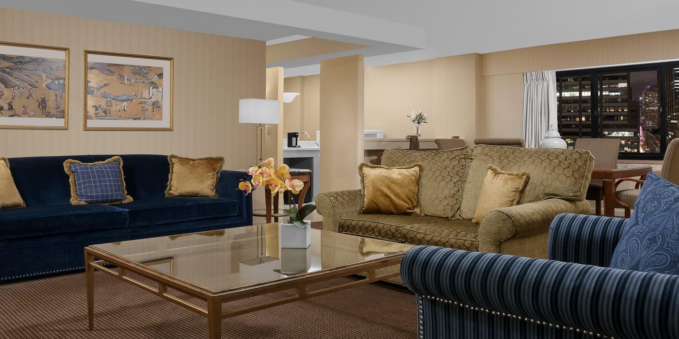 The-Manhattan-at-Times-Square-Hotel-Room-39