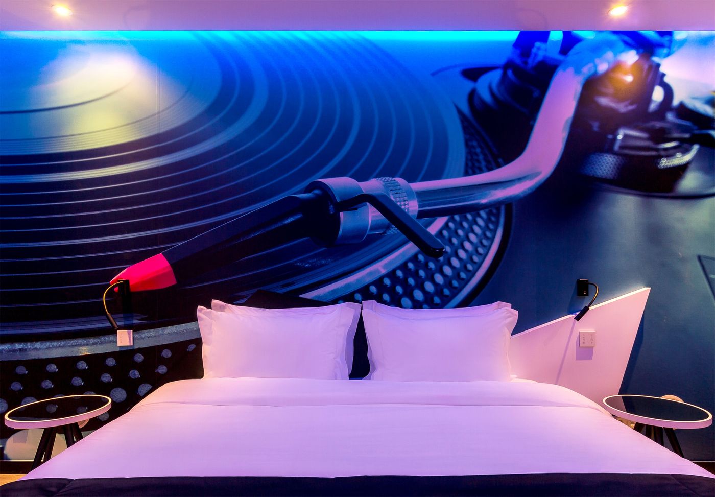 HF-Fenix-Music-Room-32