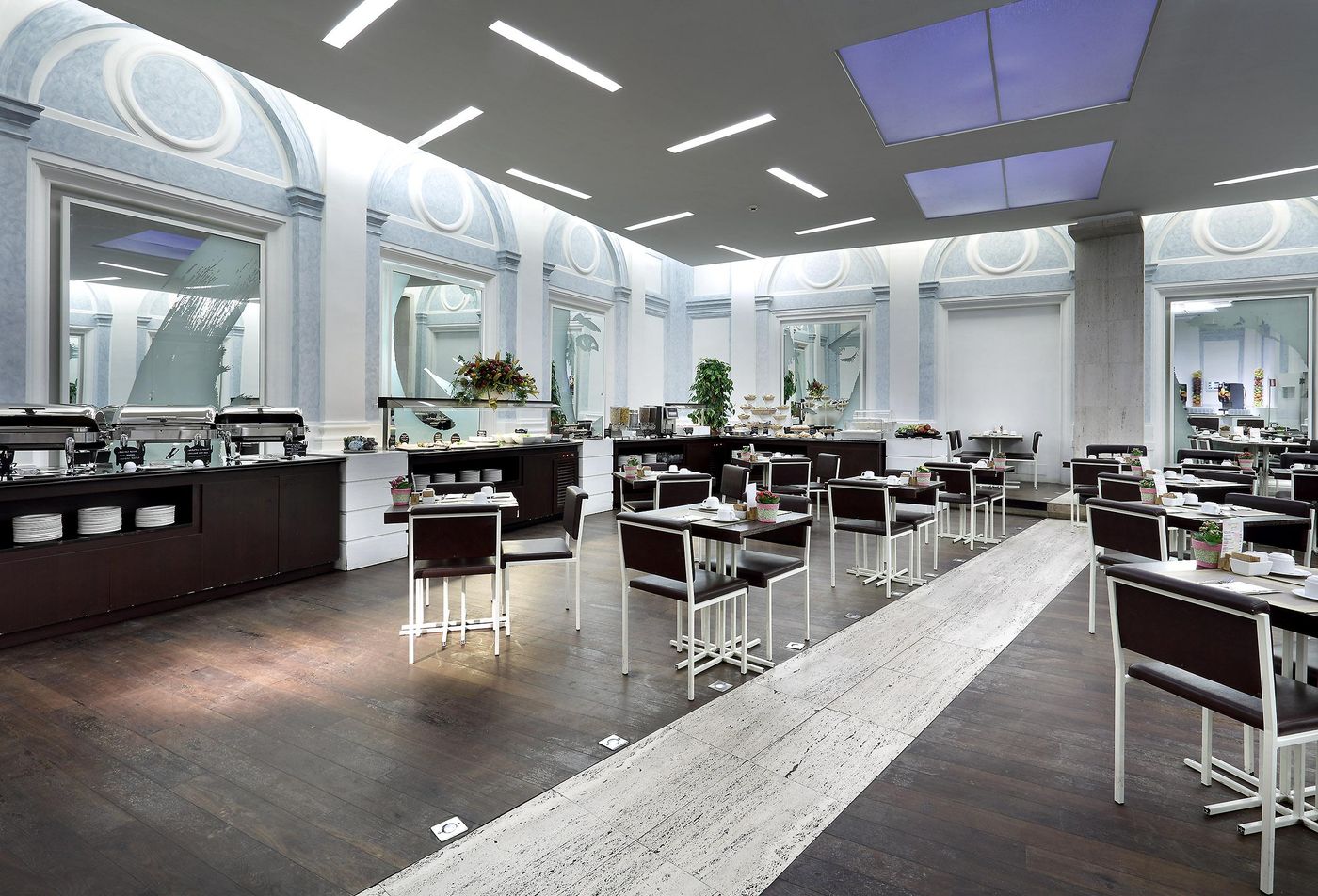 International-Palace-Restaurant-36