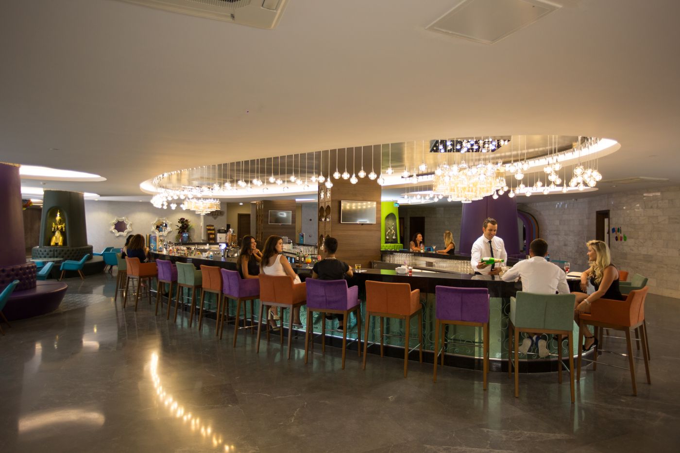 Royal-Taj-Mahal-Bar-55