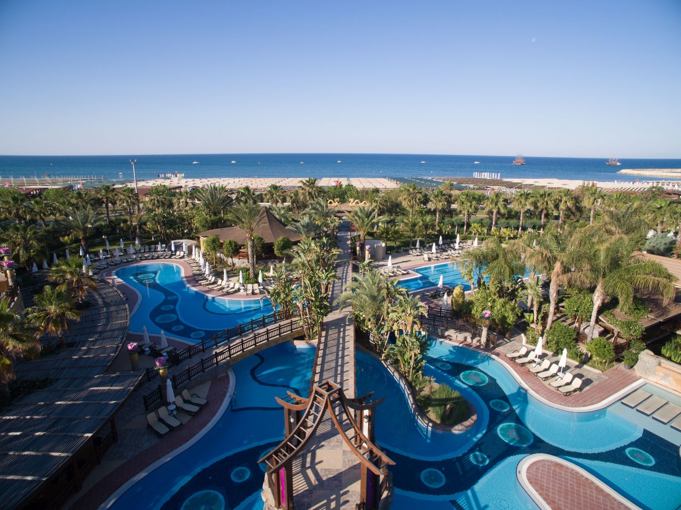 Royal-Dragon-Hotel-Pool-7