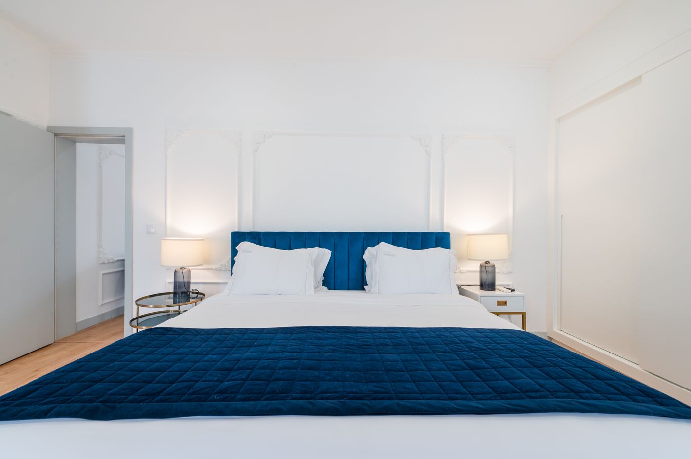 Via-Augusta-129-Room-25