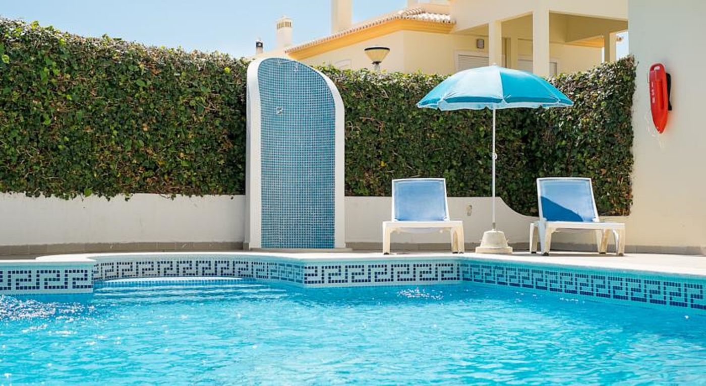 Benvindo-Apartamentos-Pool-3