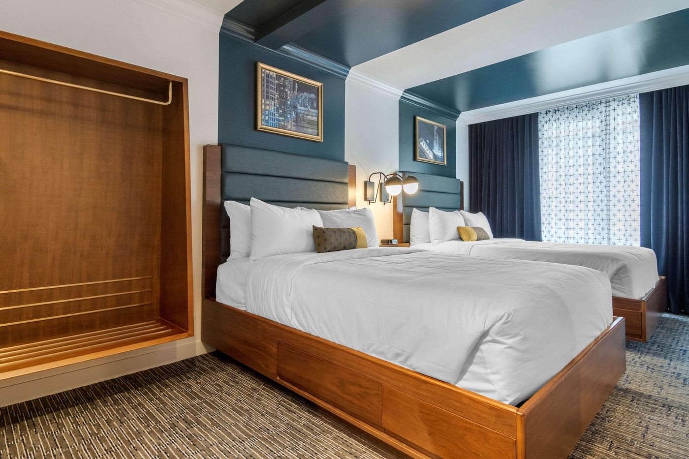 Hotel-Belmont-Vancouver-MGallery-Room-22