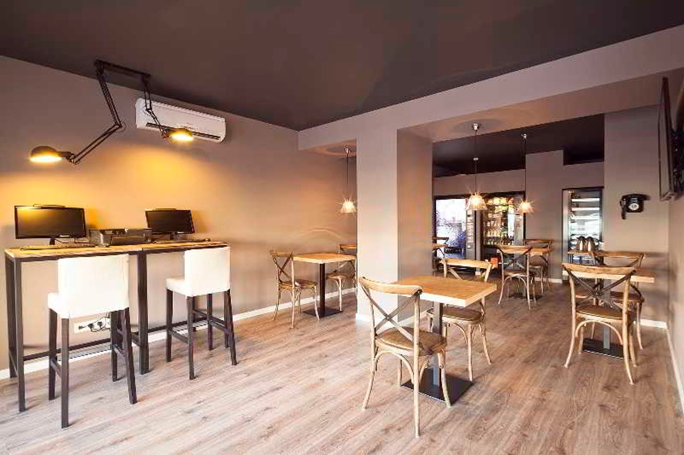 Acta-Madfor-Hotel-Bar-17