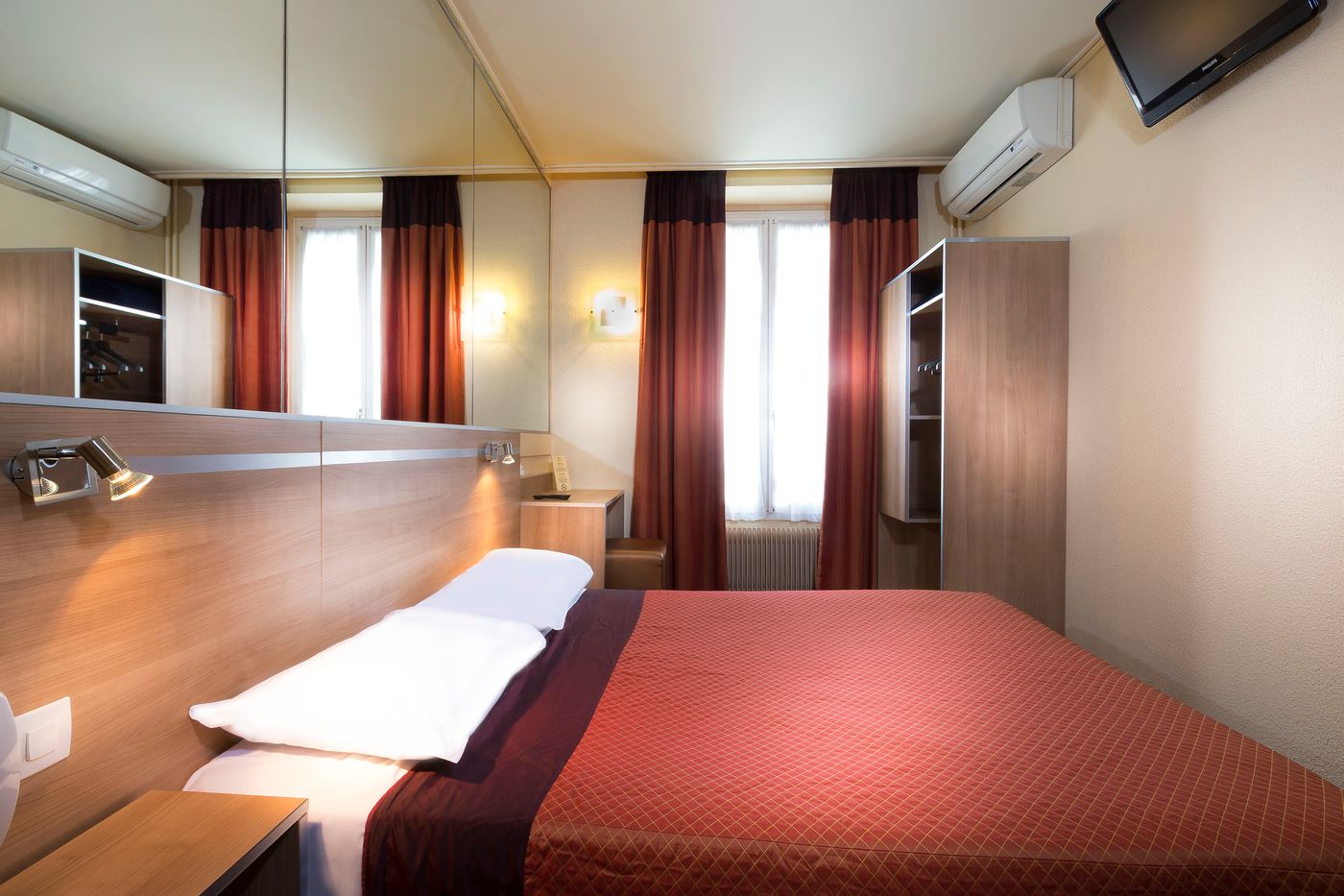 France-Quartier-Latin-Room-15