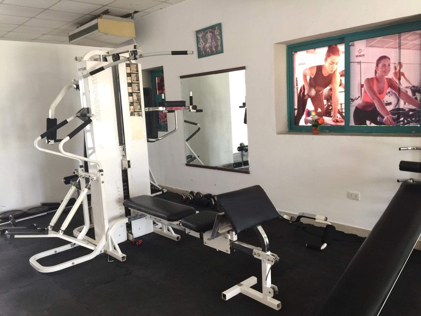 Dive-Inn-Resort-Sports-and-Entertainment-79