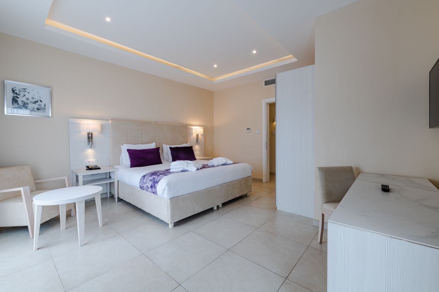 Maritim Antonine Hotel & Spa