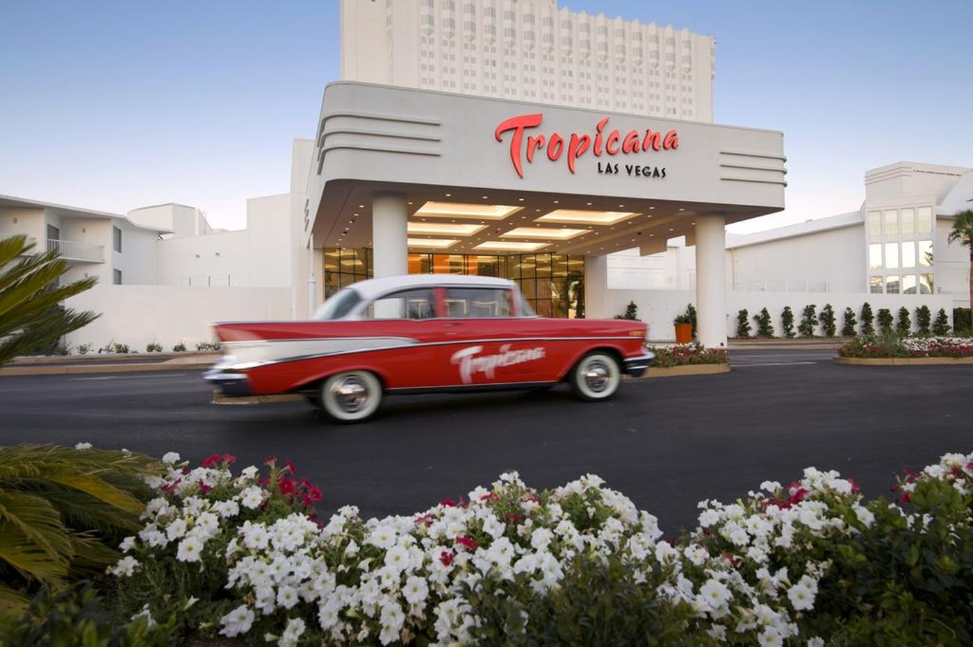 Tropicana Las Vegas a DoubleTree by Hilton Resort
