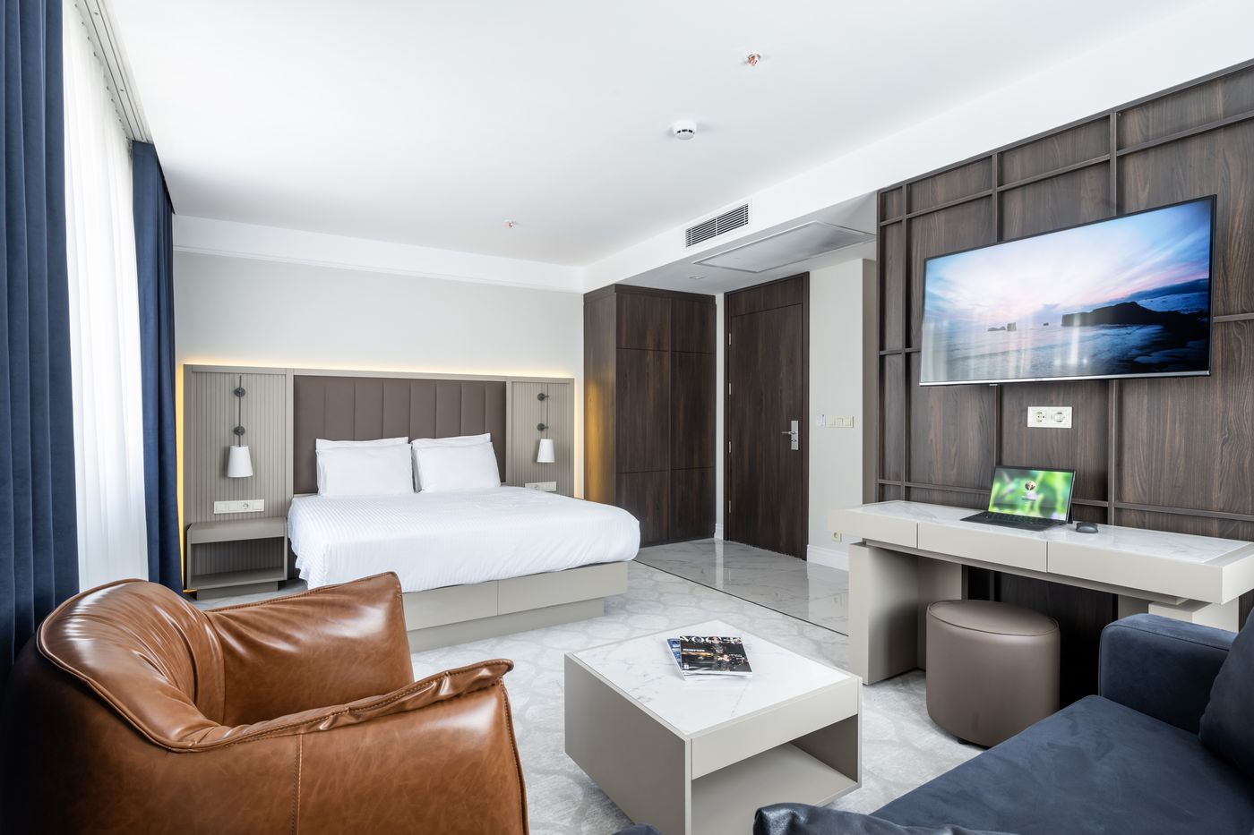 Noble-Pangalti-Room-3