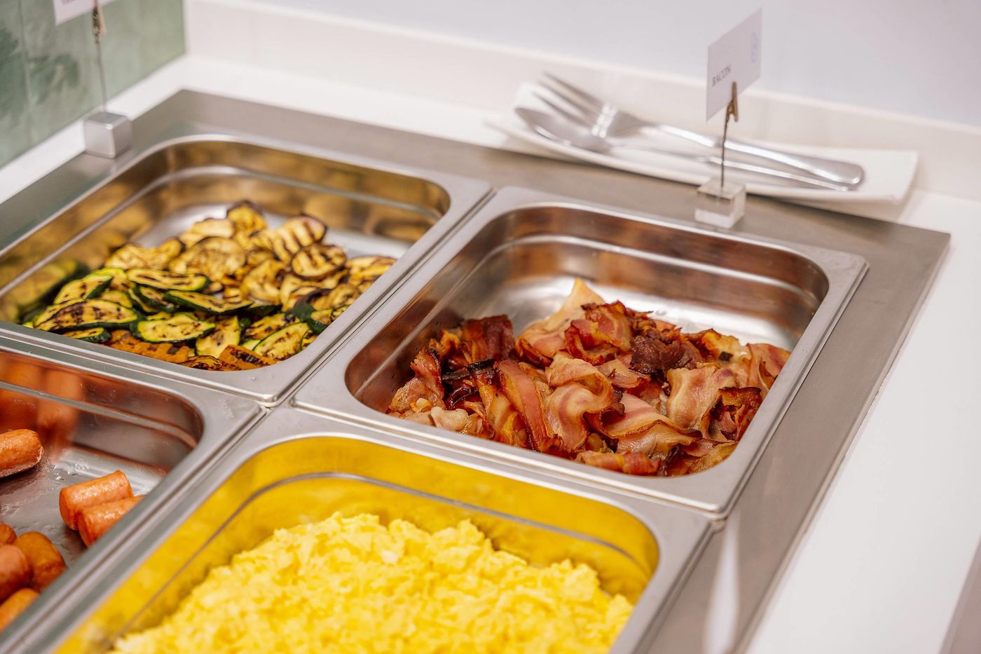 Comfort-Hotel-Gardenia-Sorrento-Coast-Restaurant-65