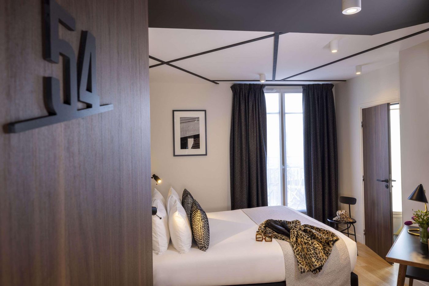 Paris-Art-Hotel-Quartier-Latin-By-Malone-Room-33