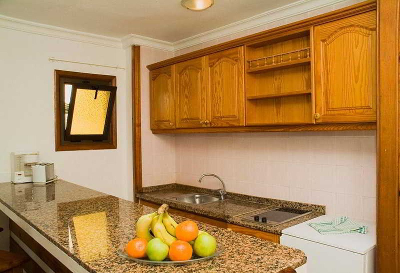 Los-Juncos-I-Room-39