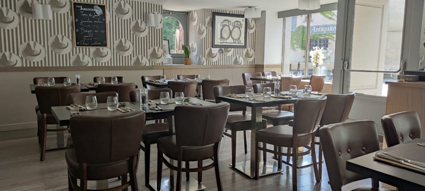 Hob-Le-Cheval-Blanc-Restaurant-11