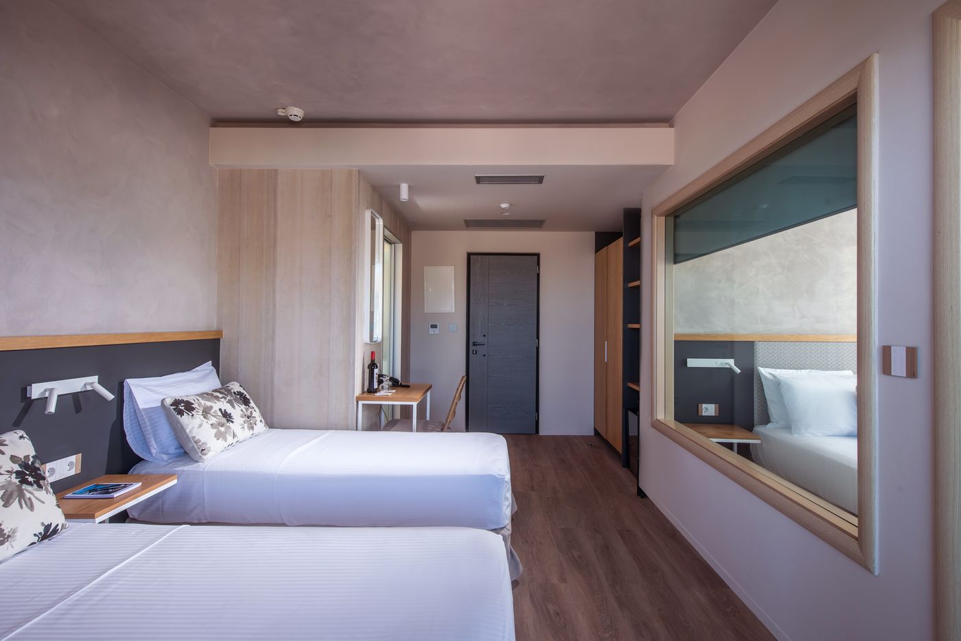 Corissia-Beach-Room-25