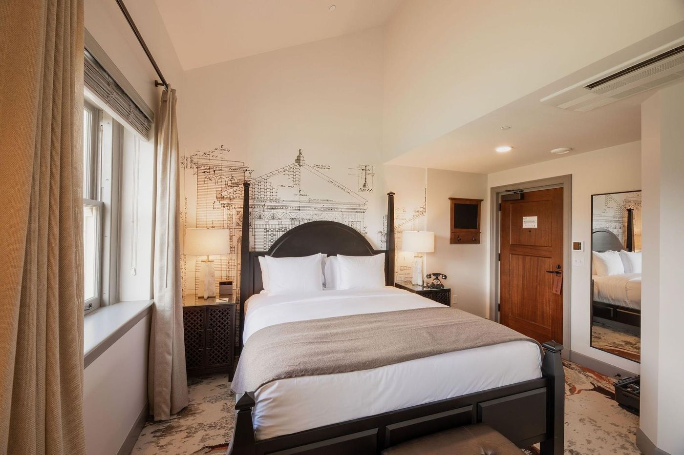 The Lodge at St. Edward State Park-United States-Kenmore-Room-6