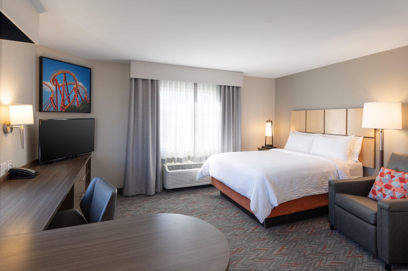 Candlewood-Suites-Anaheim-Resort-Room-28