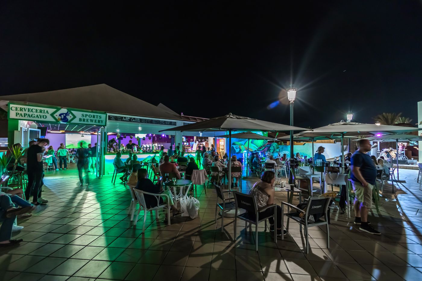 Oasis-Papagayo-Sport---Family-Bar-63