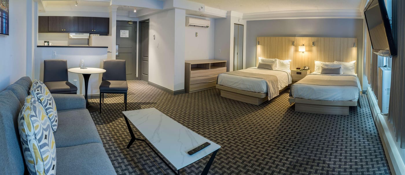 Century-Plaza-Hotel---Spa-Vancouver-Room-28