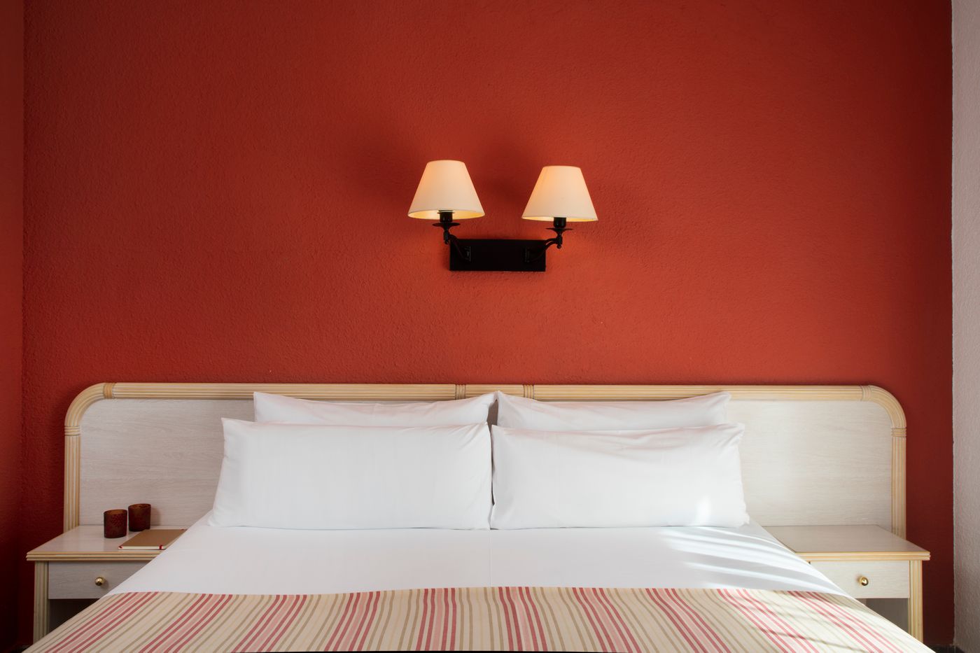 Bondia-Luna-Park-Room-22