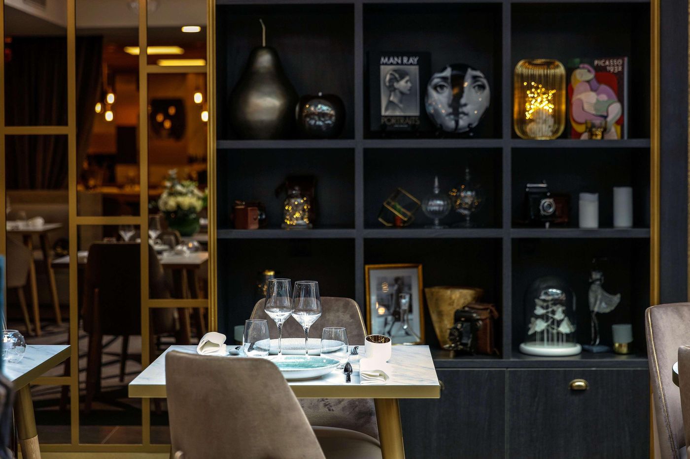 Niepce-Paris-Hotel--Curio-Collection-by-Hilton-Restaurant-15