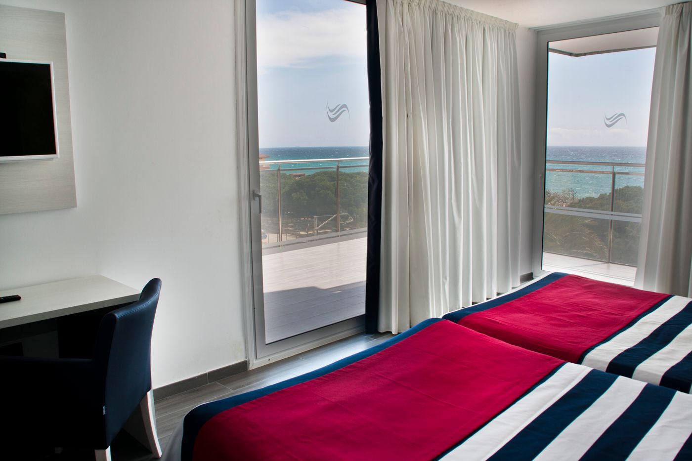 Europa-Splash-Room-24