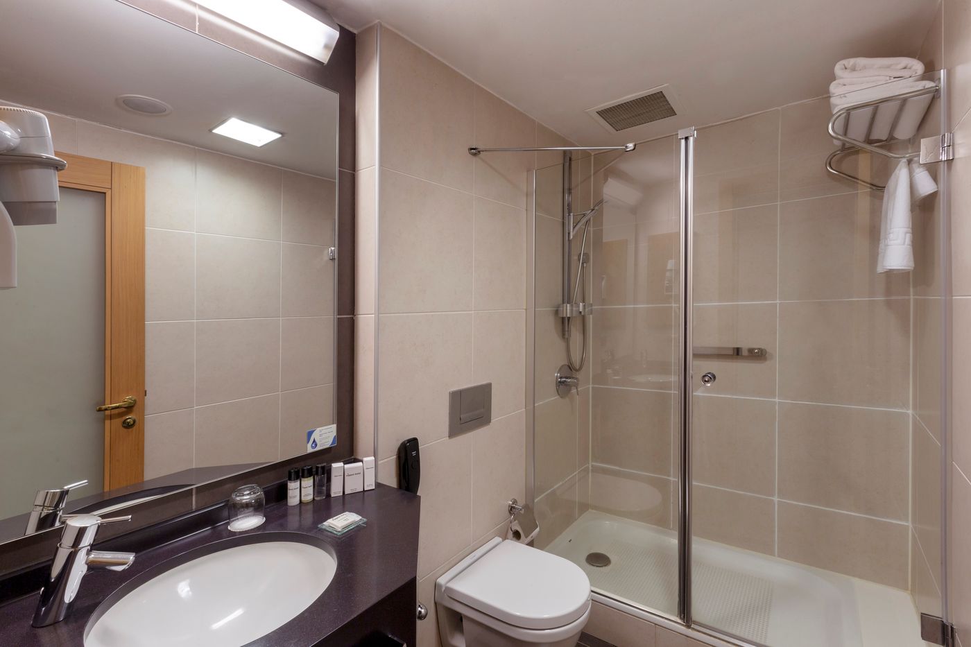 Nippon-Hotel-Istanbul-Room-42