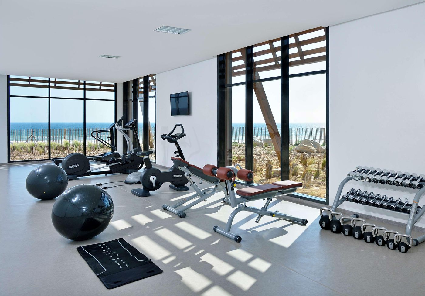 Radisson-Blu-Resort-Taghazout-Bay-Surf-Village-Sports-and-Entertainment-77