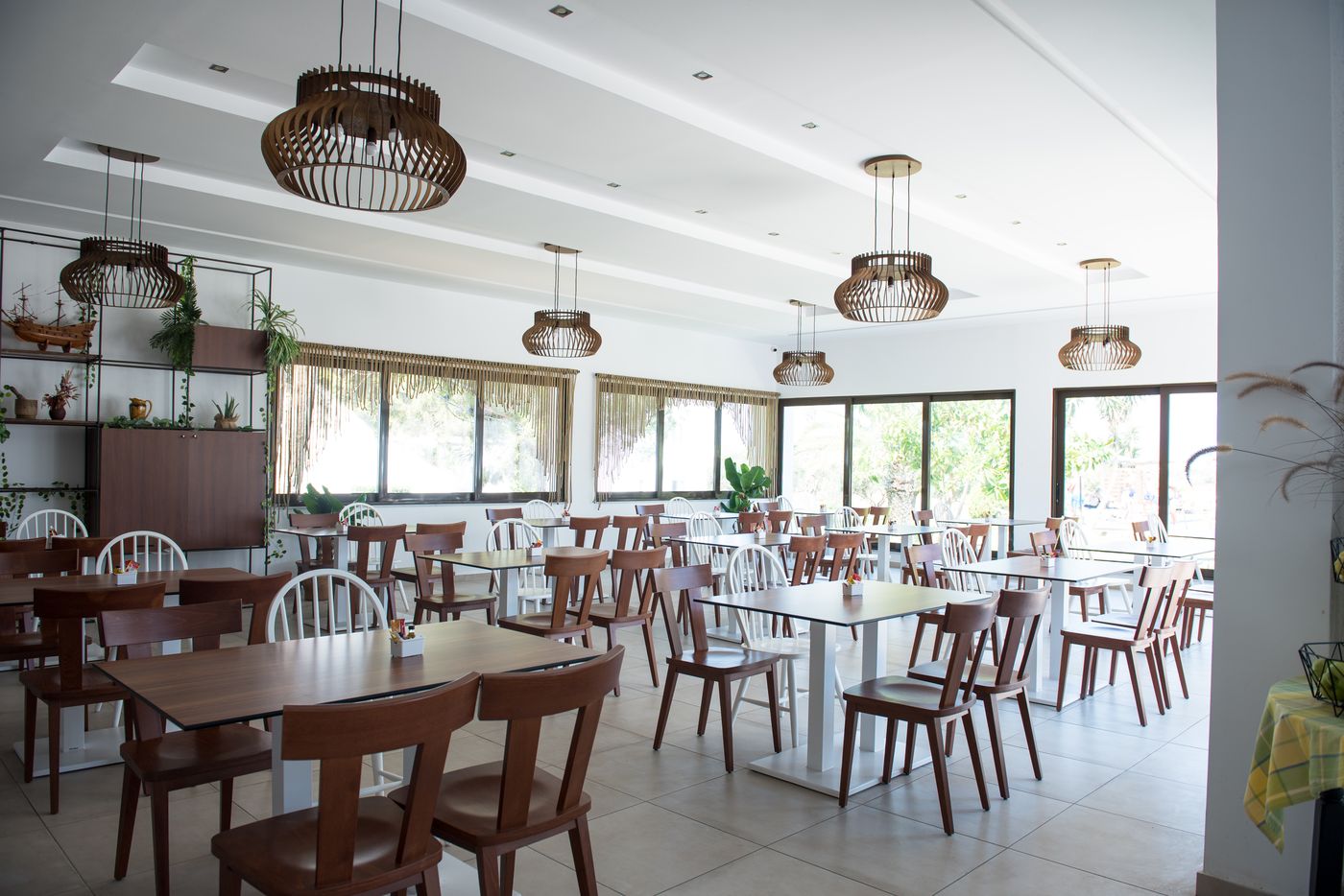 Summer-Village-Hotel-Restaurant-41