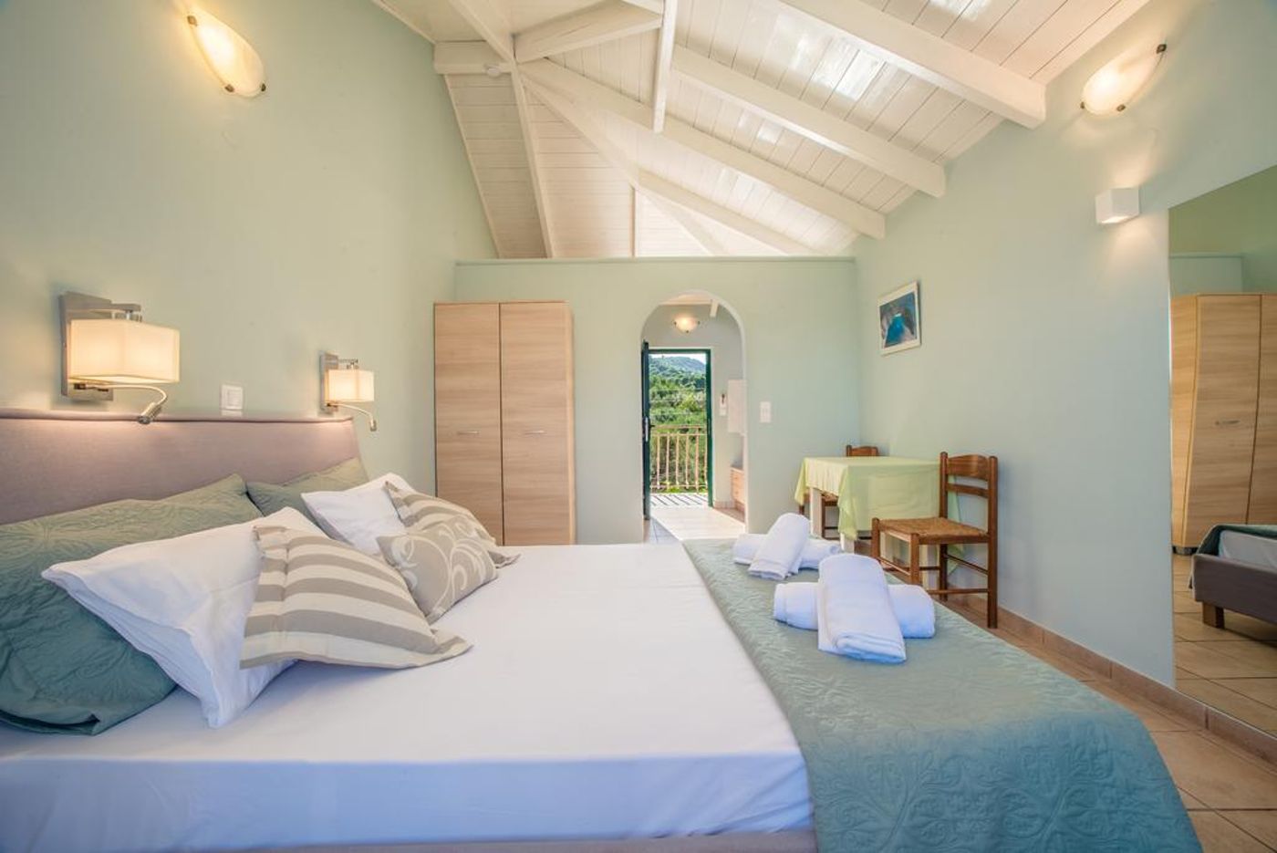 Herodotos-Studios-Room-18