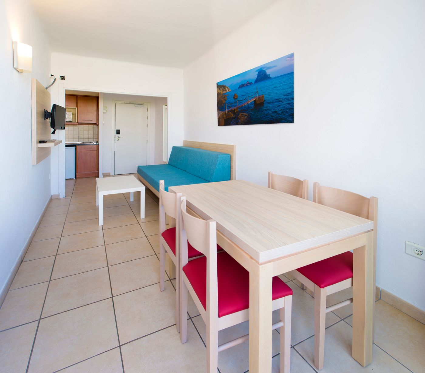 Apartamentos-Tramuntana-Room-15