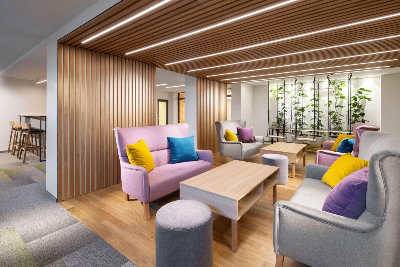 Comfort-Hotel-Prague-City-East-Lobby-11