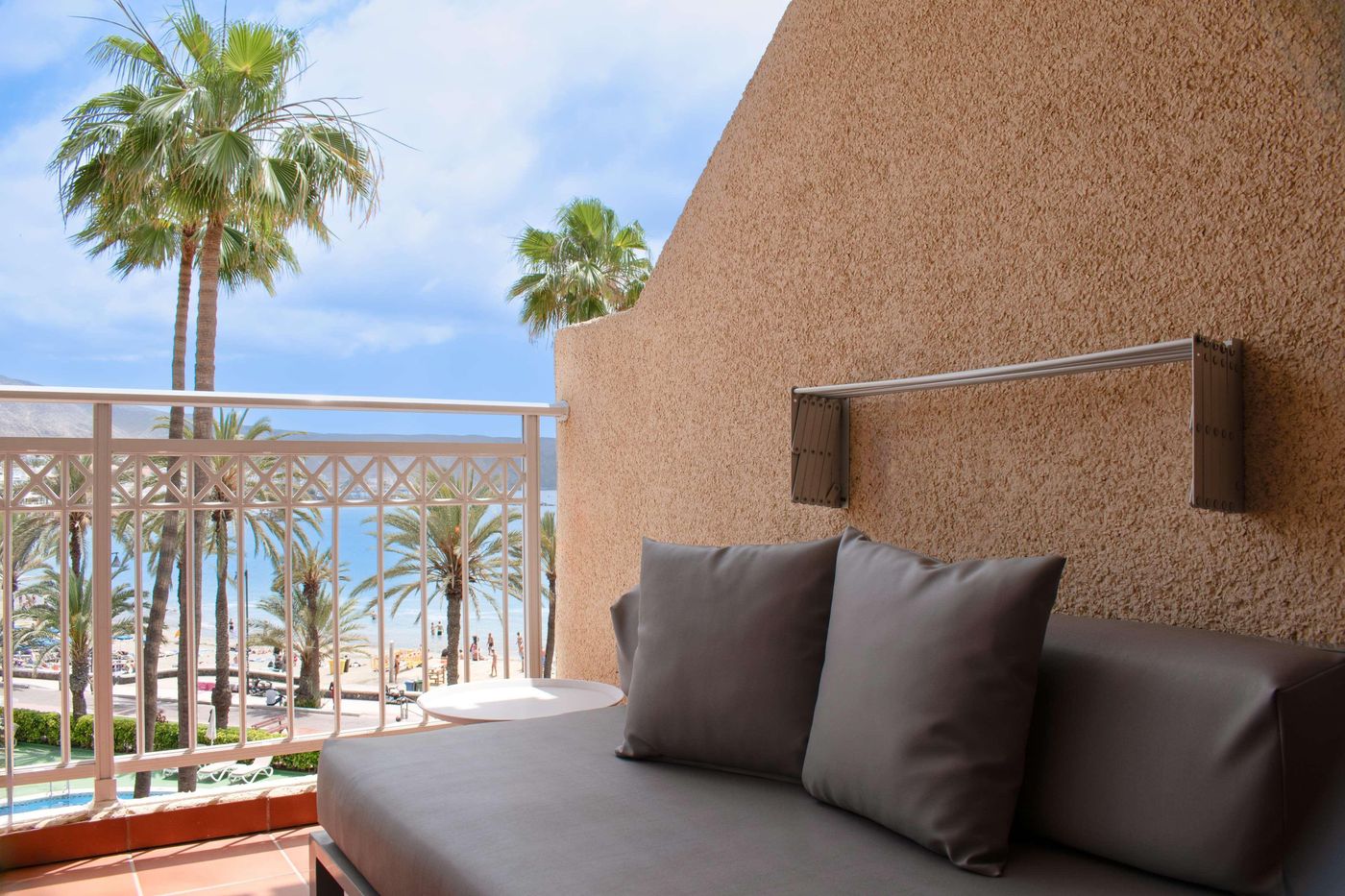 Coral-Compostela-Beach-Room-12