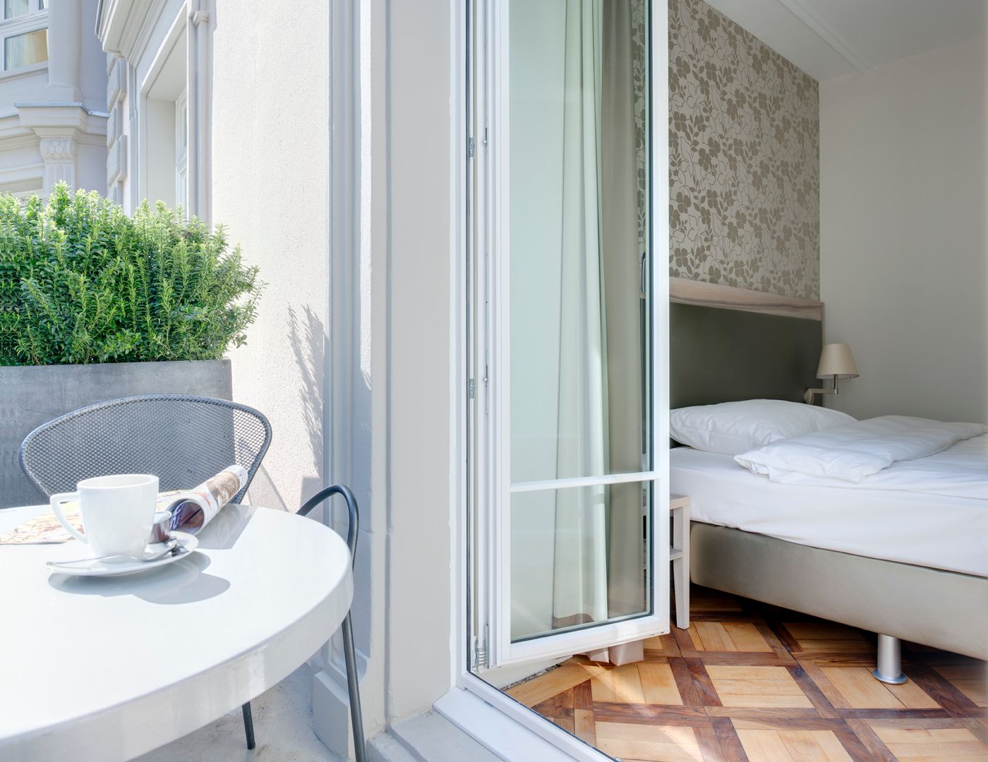 Boutique Hotel  Platzhirsch-Switzerland-Zürich-Room-7