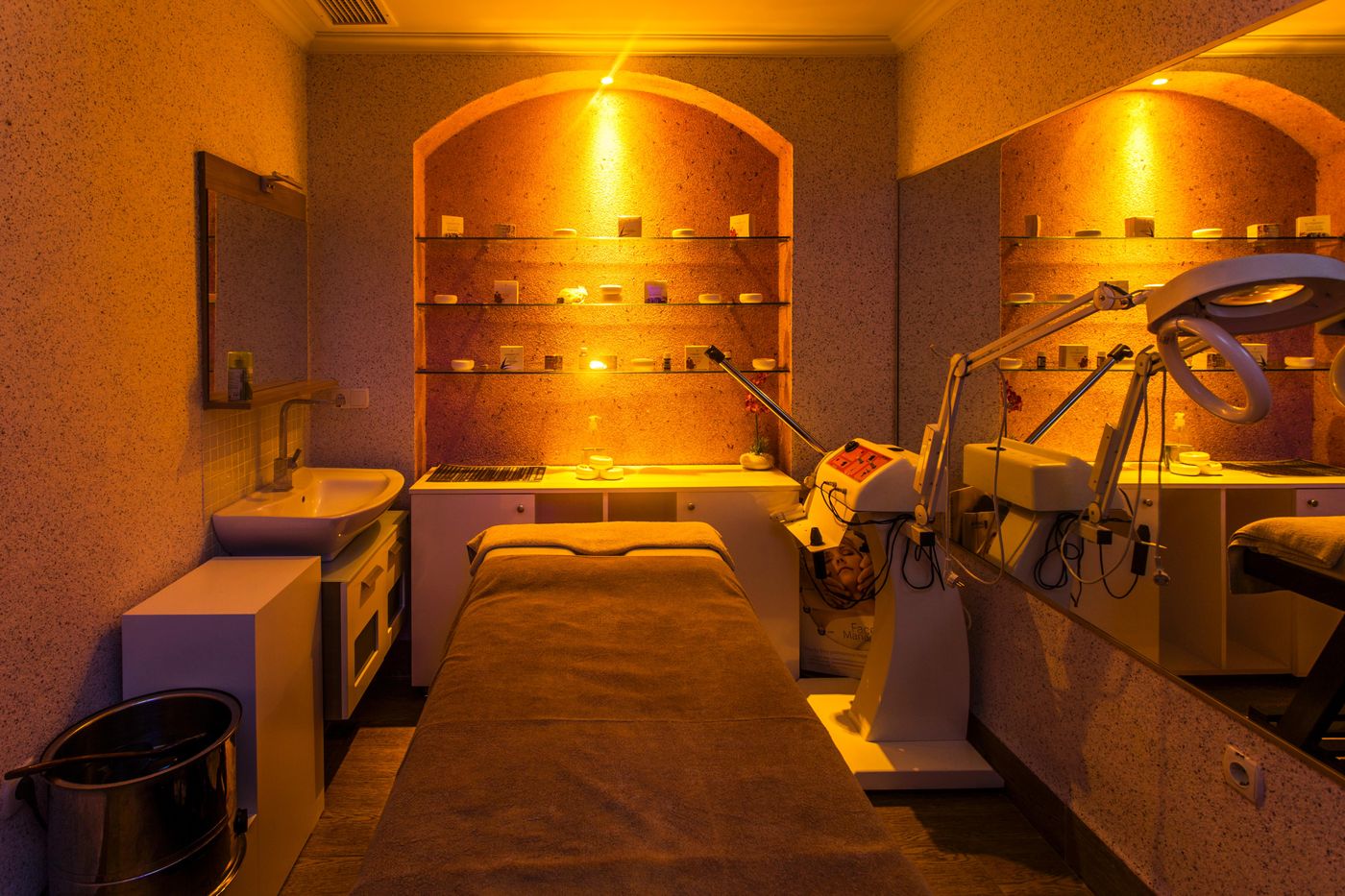 White-Gold-Hotel---Spa-Sports-and-Entertainment-52