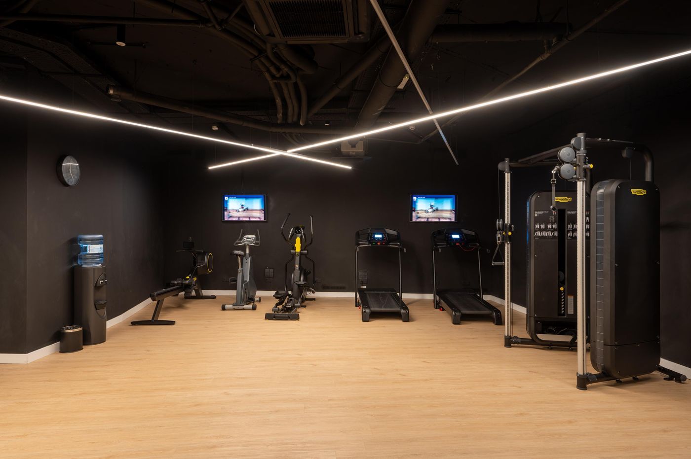 Sesimbra-Oceanfront-Hotel-Sports-and-Entertainment-42