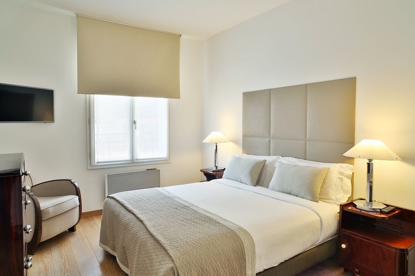 Montmartre-Residence-Paris-Room-15