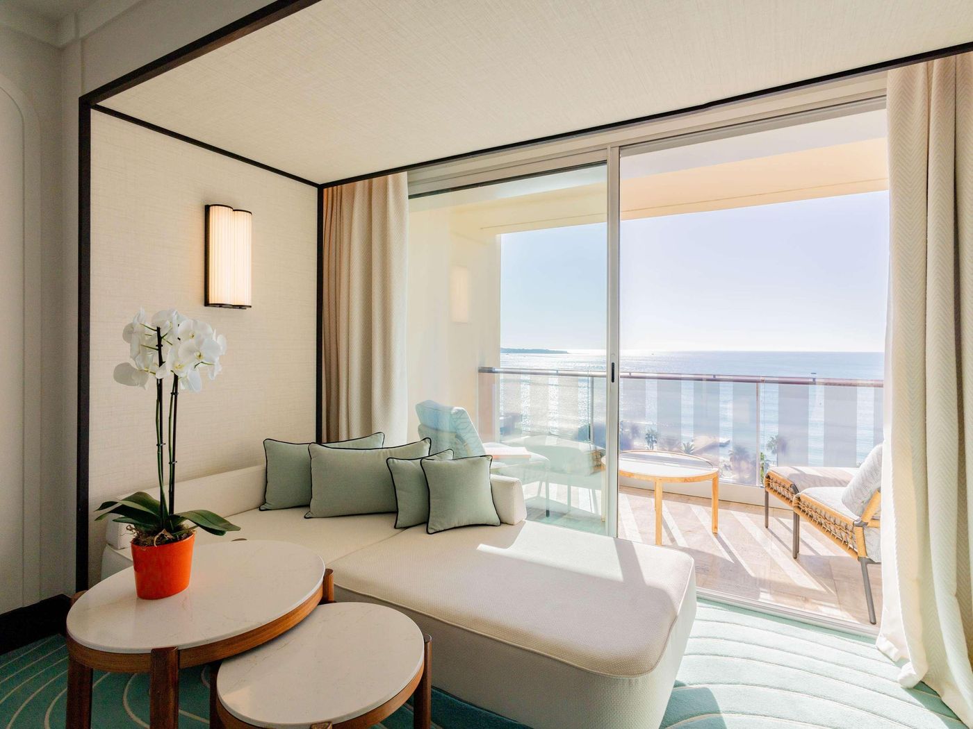 Le-Grand-Hotel-Room-32