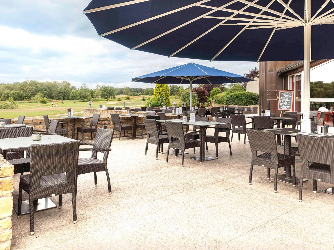 Mercure-Luxembourg-Kikuoka-Golf-And-Spa-Bar-45