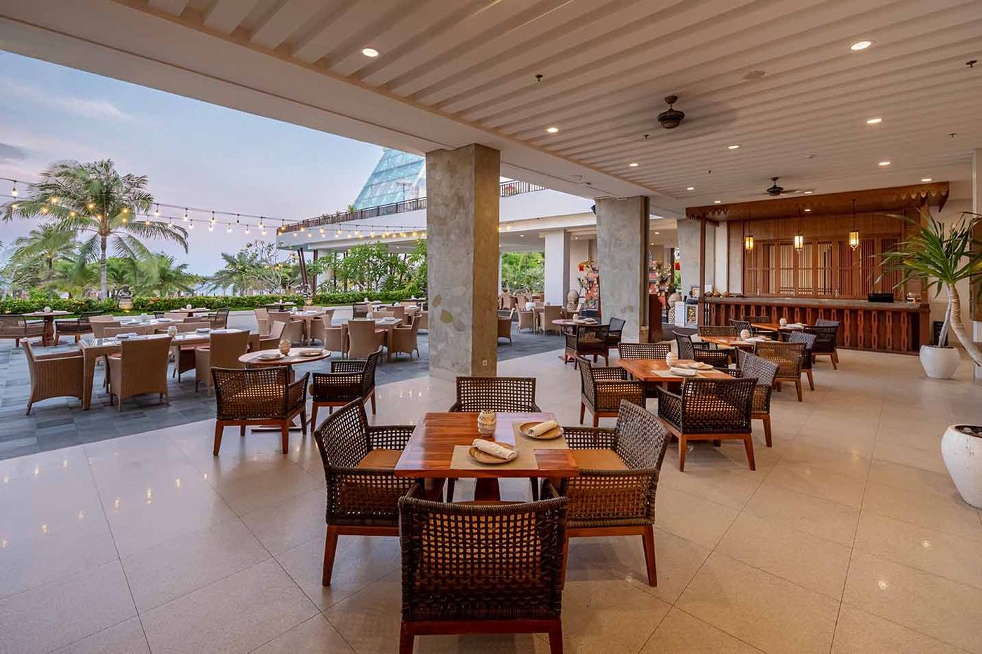 MERUSAKA Nusa Dua 01.09