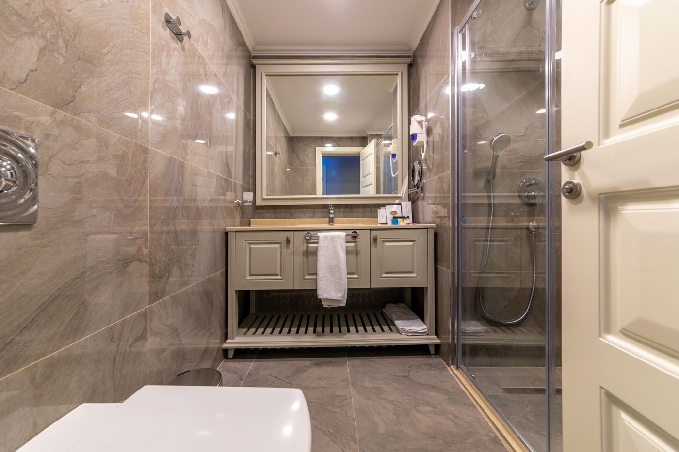 Grand-Yazici-Club-Turban-Thermal-Hotel-Room-51