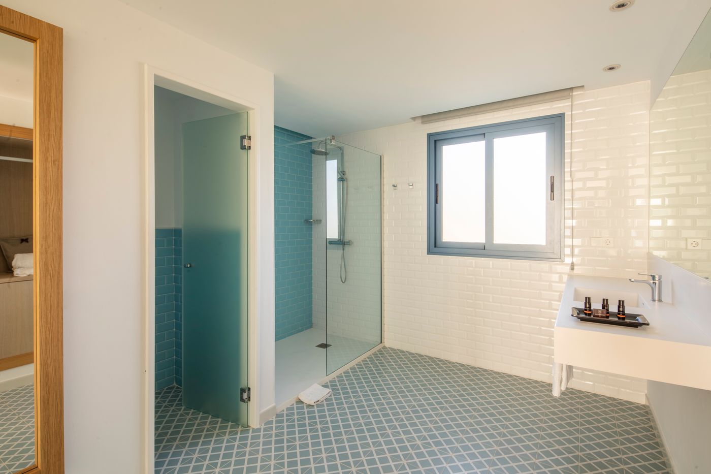 Oasis-Lanz-Beach-Mate-Room-44