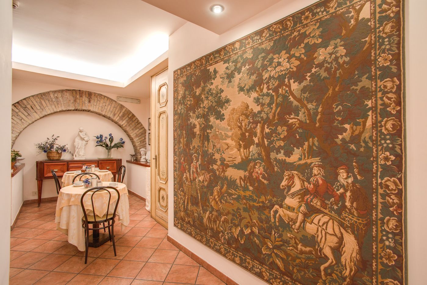 Corona-Restaurant-36