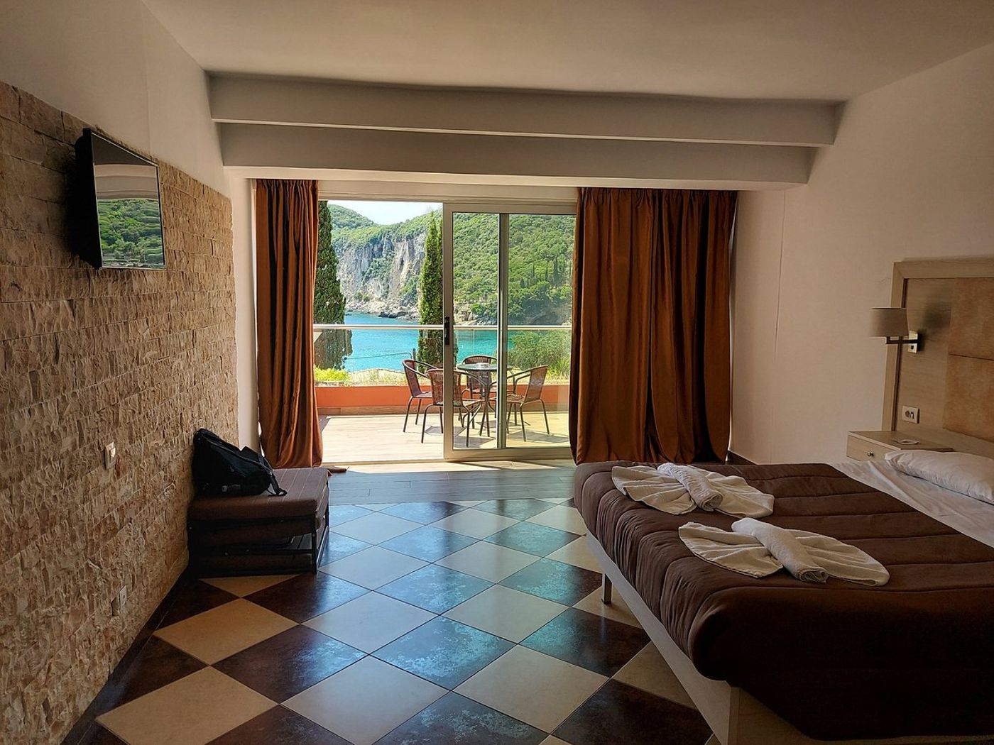 Blue-Princess-Beach-Hotel---Suites-Room-12